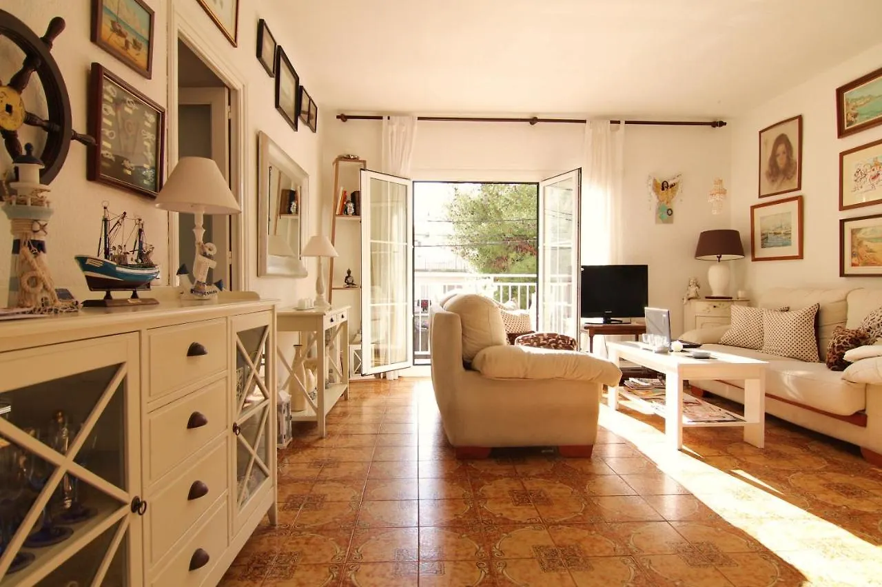 Chocolat: A 1 Minuto De La Playa Apartment Sitges