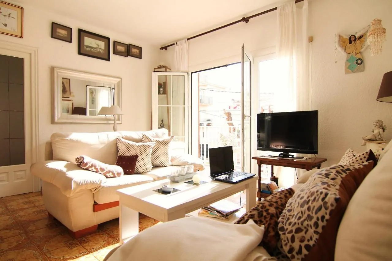 Chocolat: A 1 Minuto De La Playa Apartment Sitges
